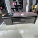 1800mm Manager's desk
