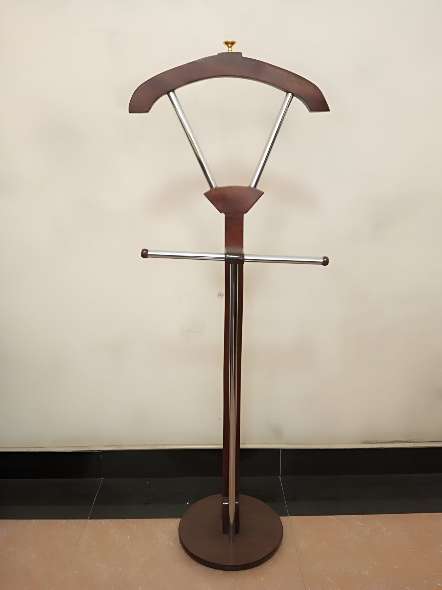 imgi_27_coat-hanger-1-1536x2048