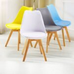 WL67 Eames Padded Wooden Legs Chair