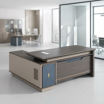 Modern 1.6M Executive Office Desk with wood and metal finish